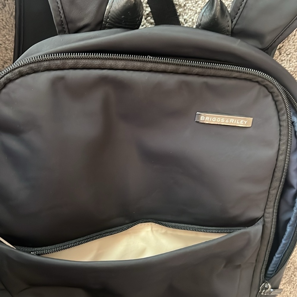 Briggs & Riley Nylon BackPack - Picture 9 of 13